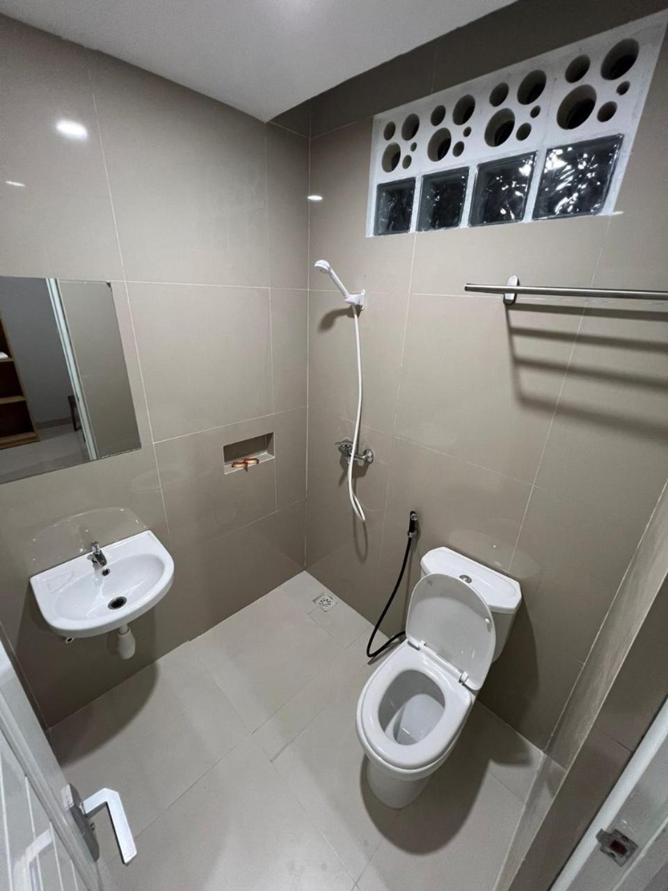Hotel Century Пангандаран Екстериор снимка